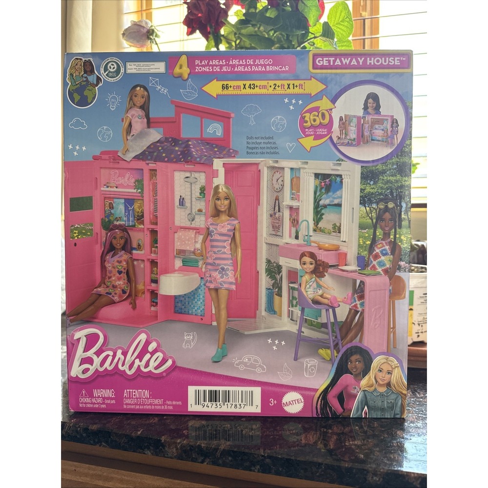 Barbie Getaway Doll House Playset with 4 Play Areas and 11 Decor Accessories New